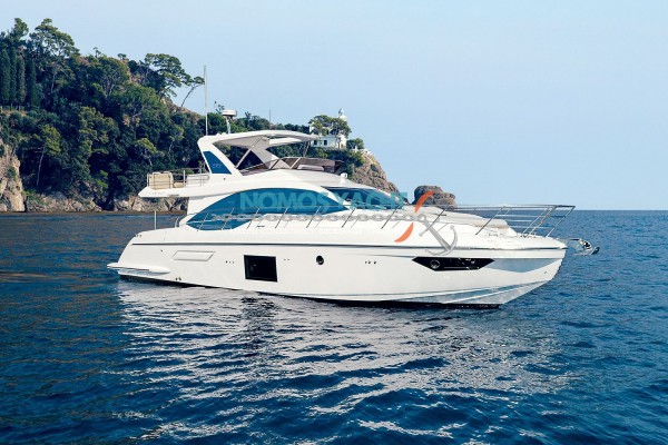 2018 AZIMUT 55 FLY